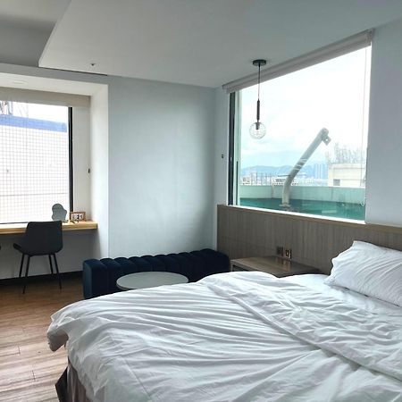 Hermit Dorm Taipei Eksteriør billede