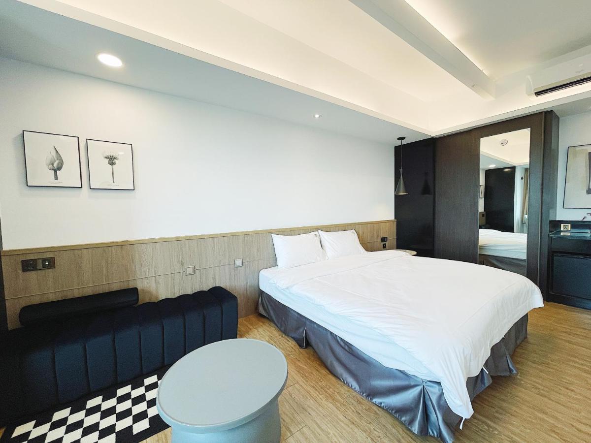 Hermit Dorm Taipei Eksteriør billede