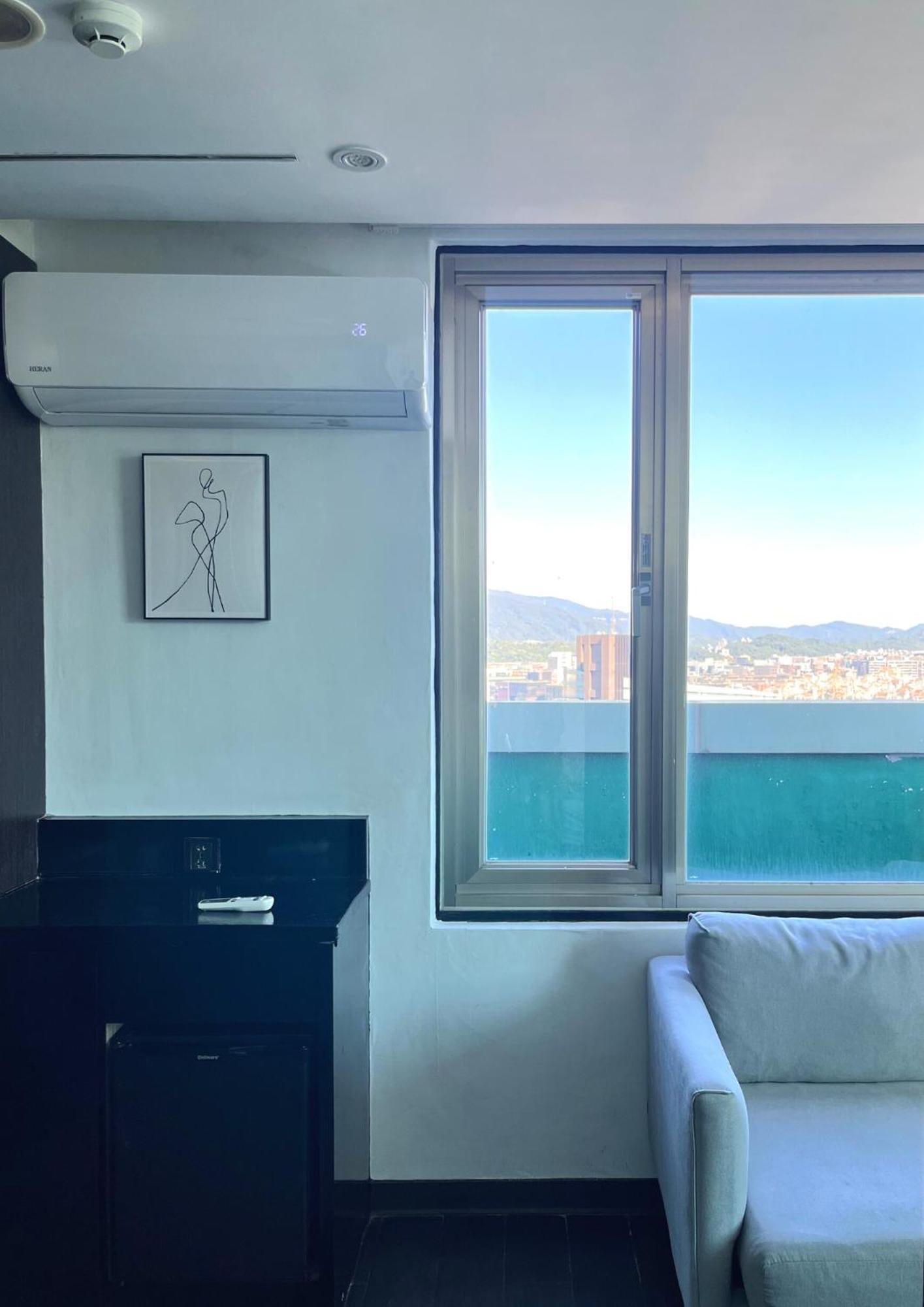 Hermit Dorm Taipei Eksteriør billede