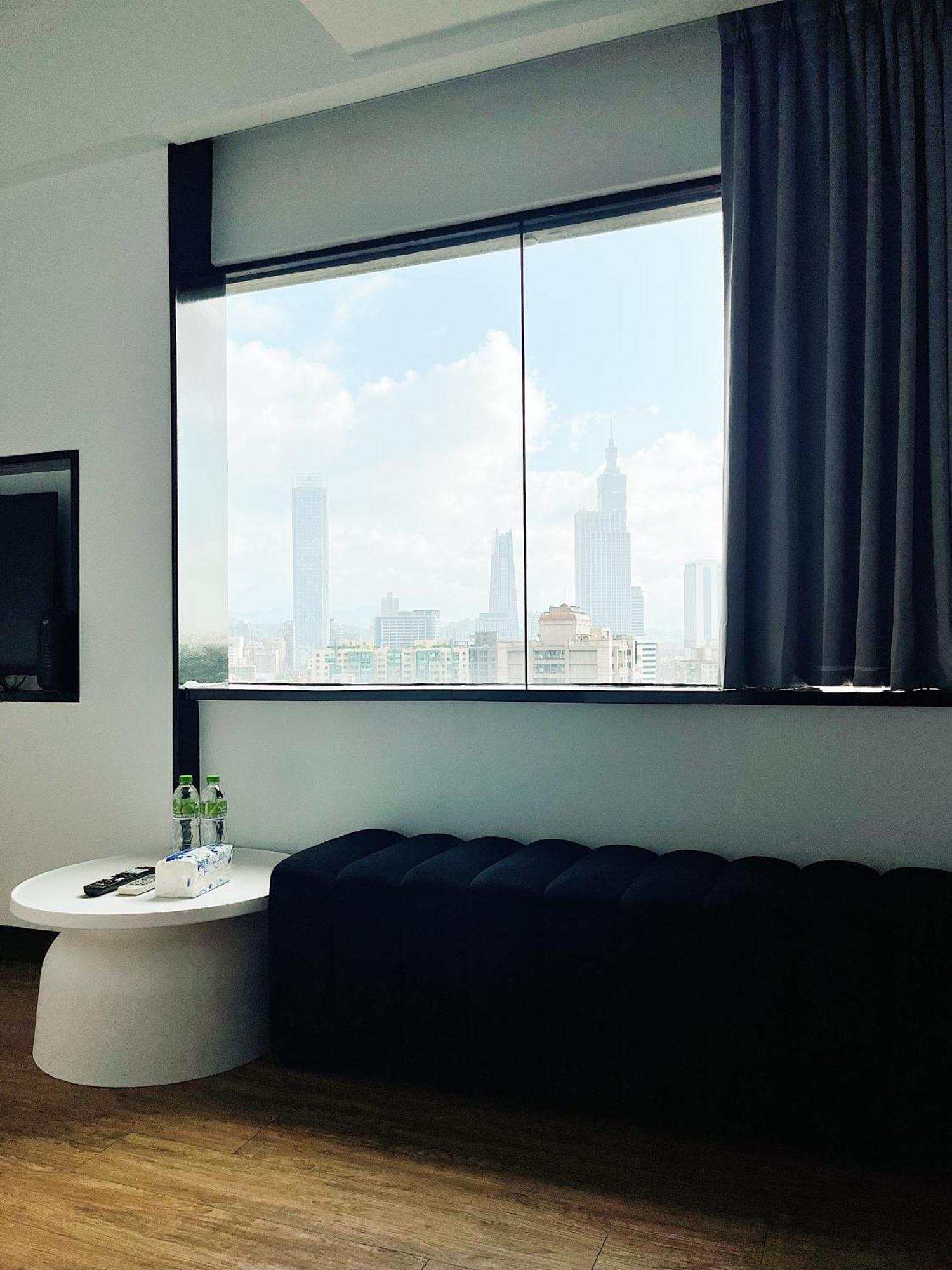 Hermit Dorm Taipei Eksteriør billede